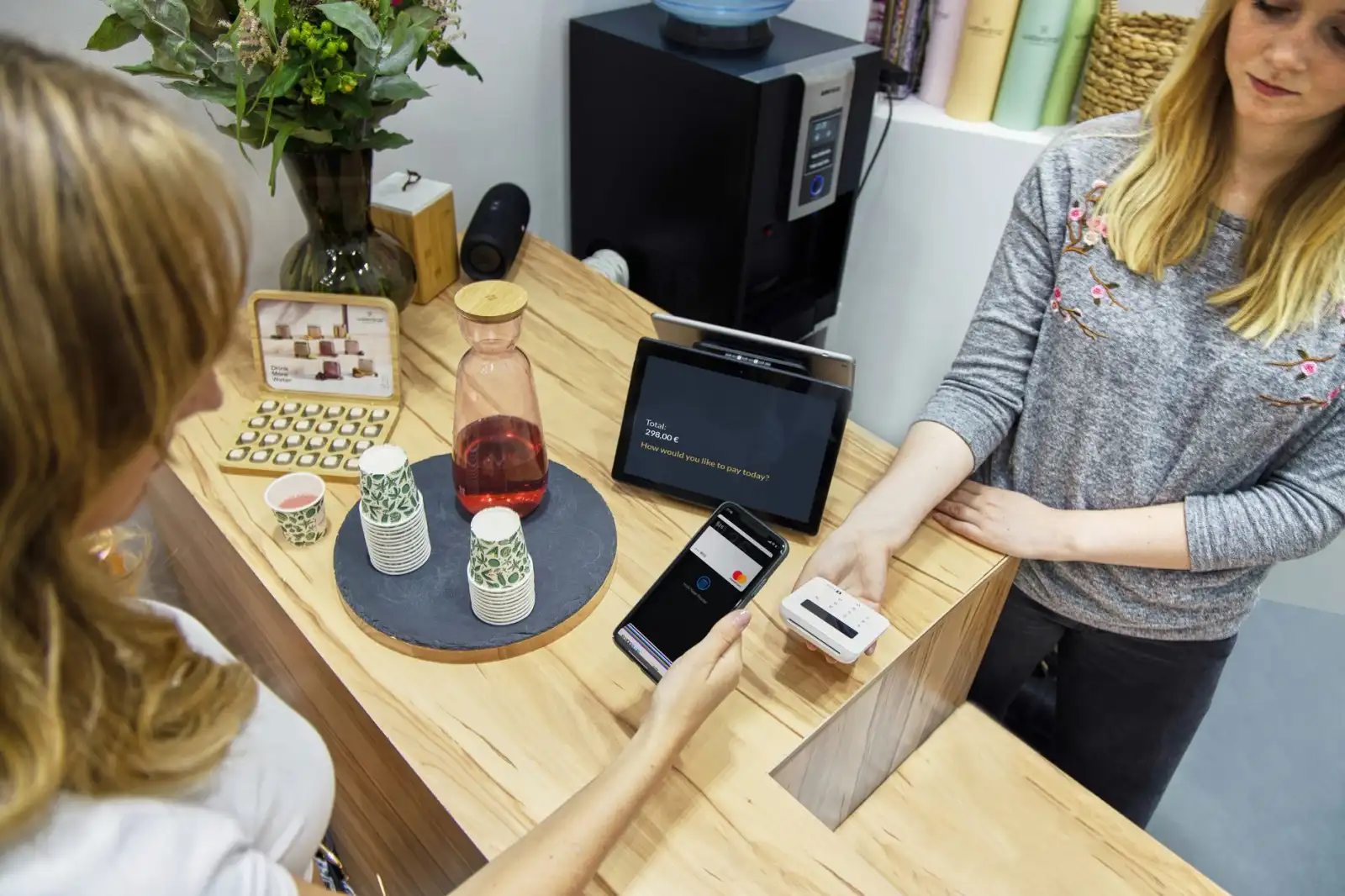 充电模块与配电柜产品选型对比：适配不同充电站方案