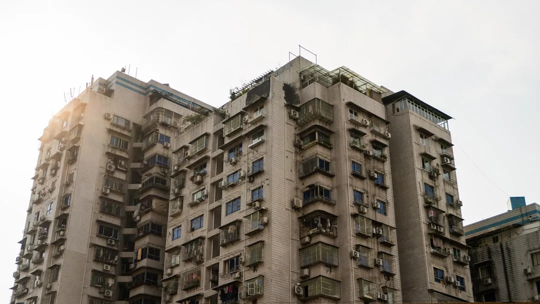 重庆充电桩安装需求增长，配电系统建设如何同步升级