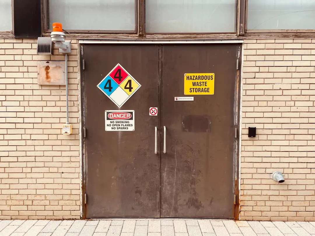 重庆充电桩安装施工要点及配电系统建设流程详解